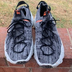 Nike sneakers;14 in size.comes in original box